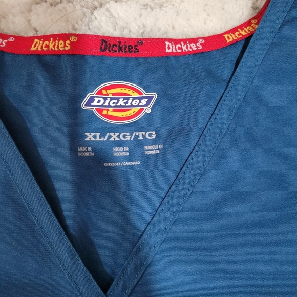 Dickies Women's Blue Scrub Top - Picture 3 of 10